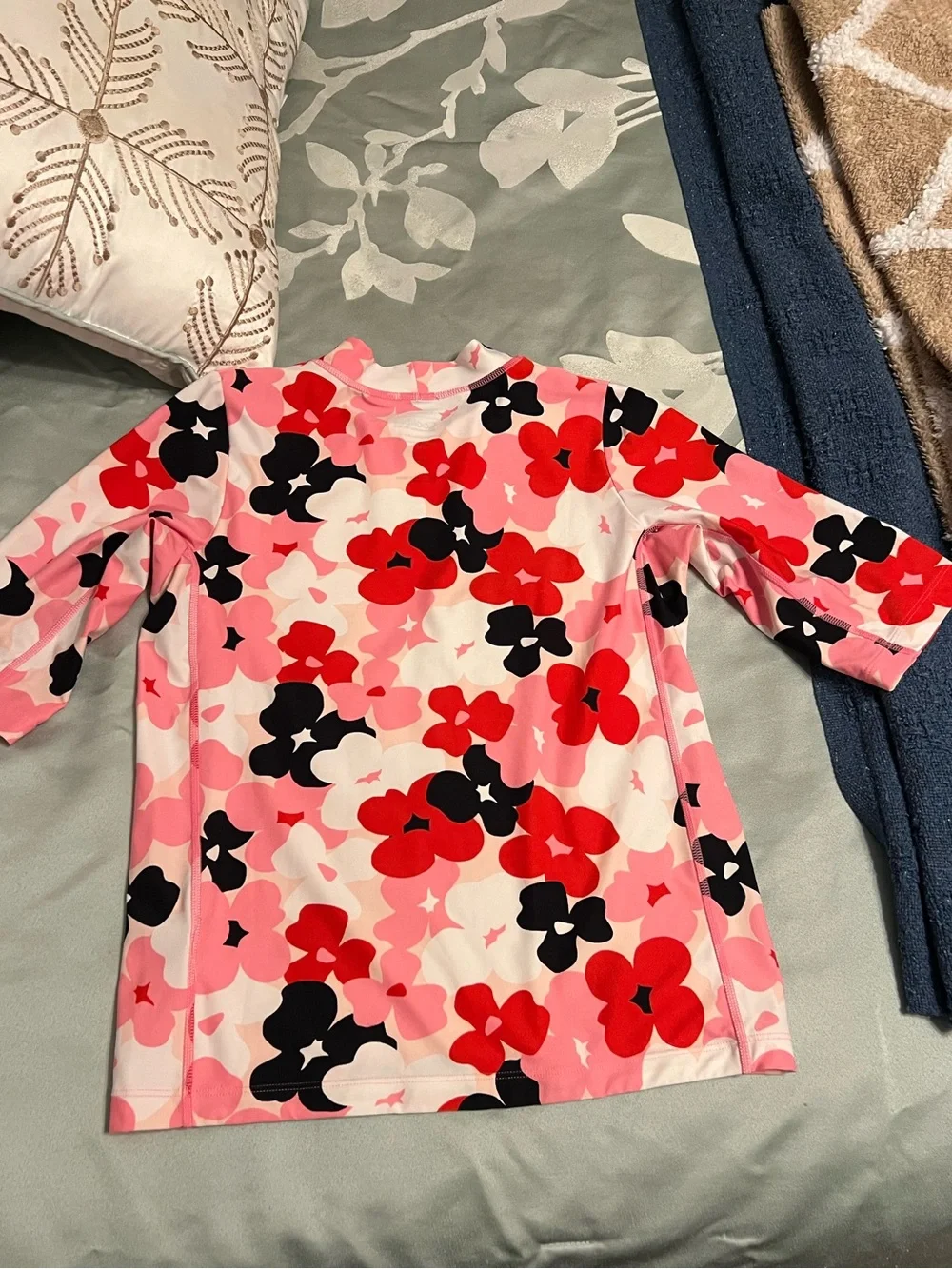 Coolibar Pink and Red Floral Short Sleeve girls Large Surf Shirt swim top
